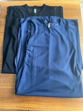 2 Women’s Grecerelle Long Maxi Dresses in black and navy size small